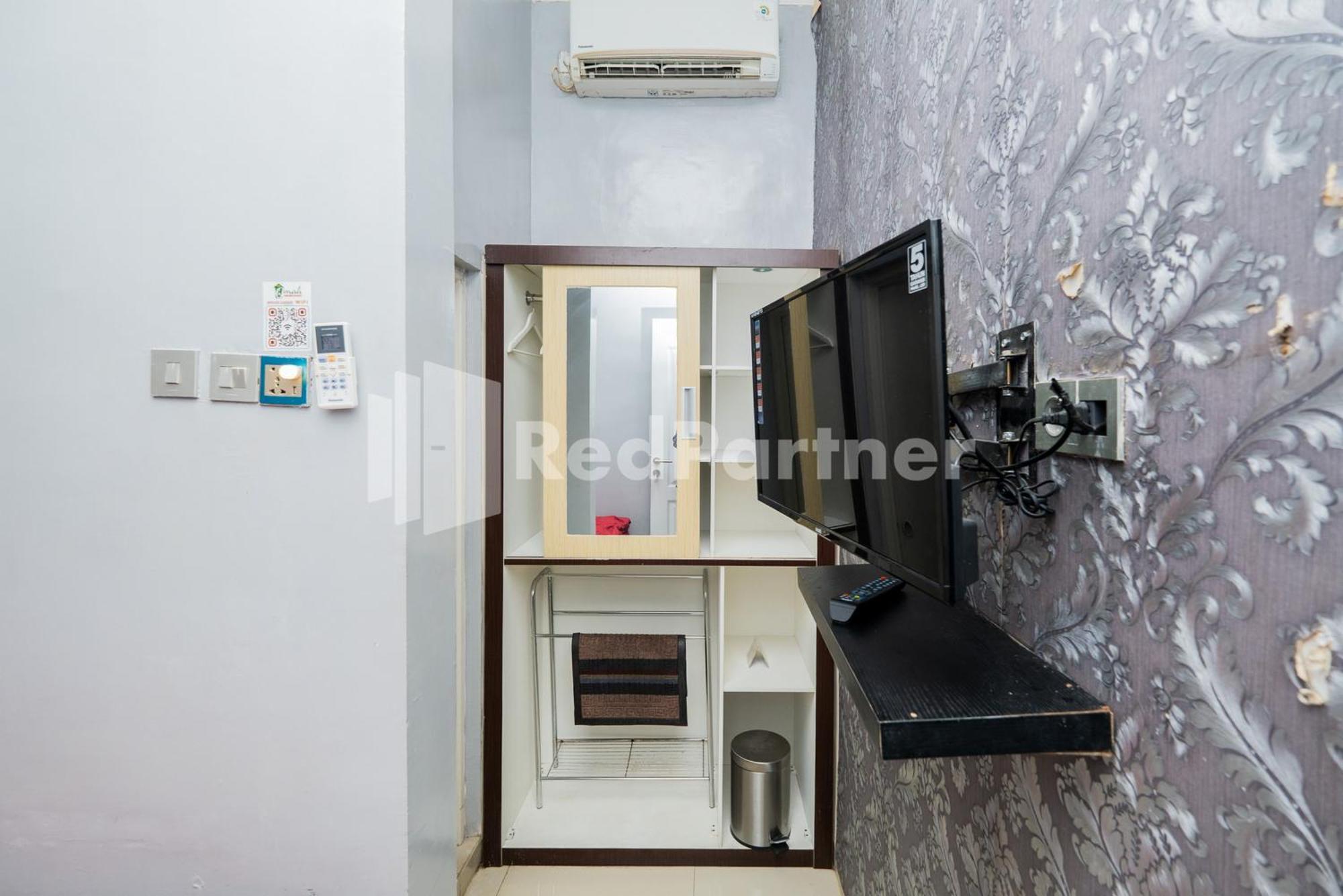 Omah Kalimosodo Mitra Reddoorz Near Stasiun Malang Kota Baru Hotel Exterior photo
