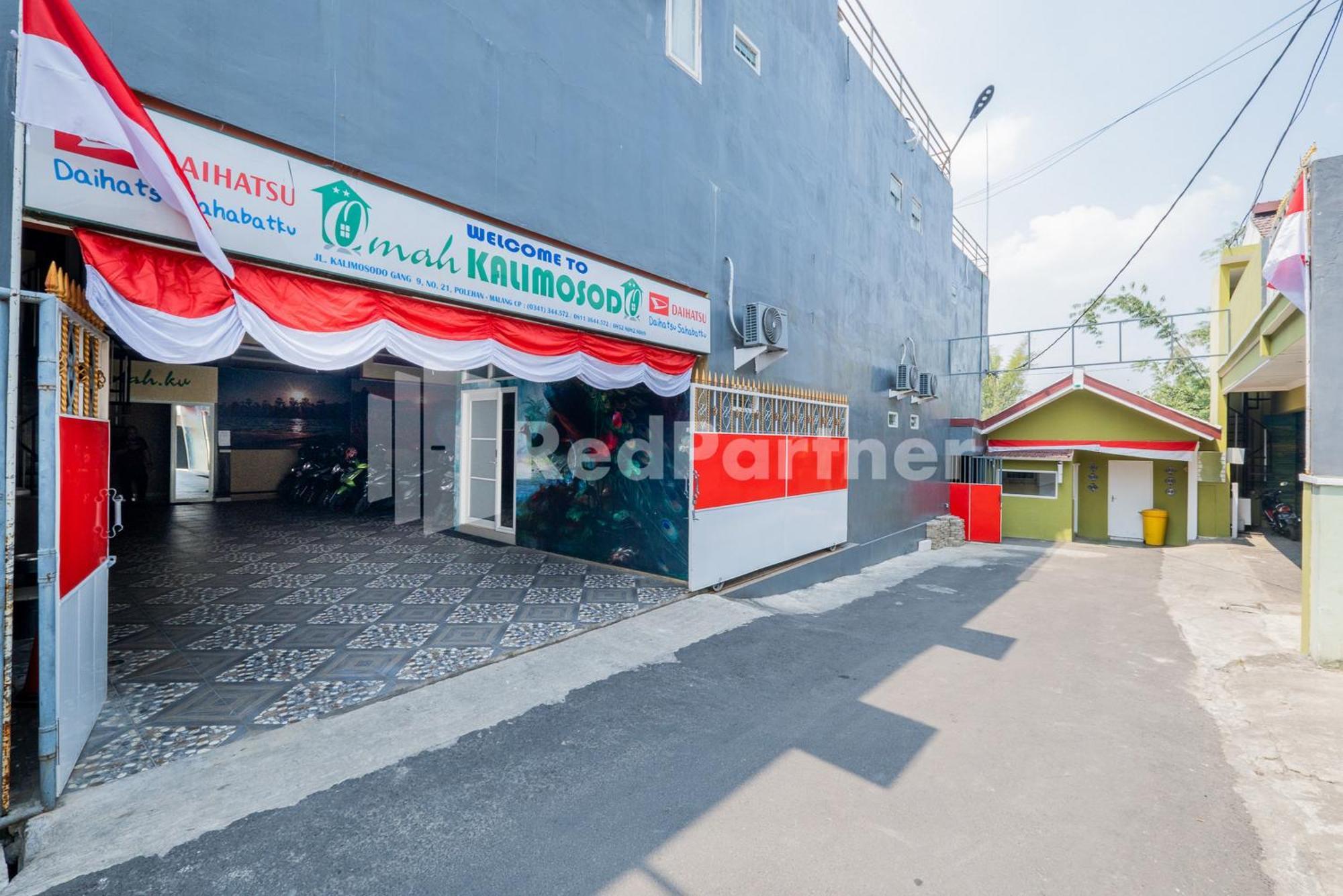 Omah Kalimosodo Mitra Reddoorz Near Stasiun Malang Kota Baru Hotel Exterior photo